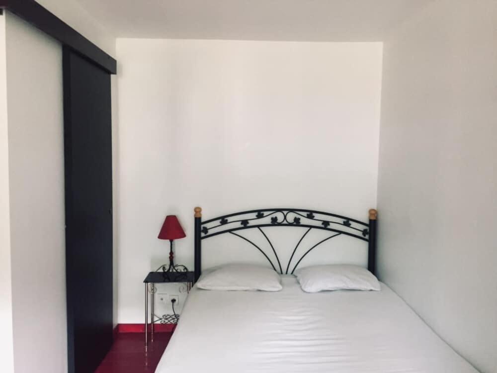 Manoir Le Rest Hotel Lanrivain Buitenkant foto